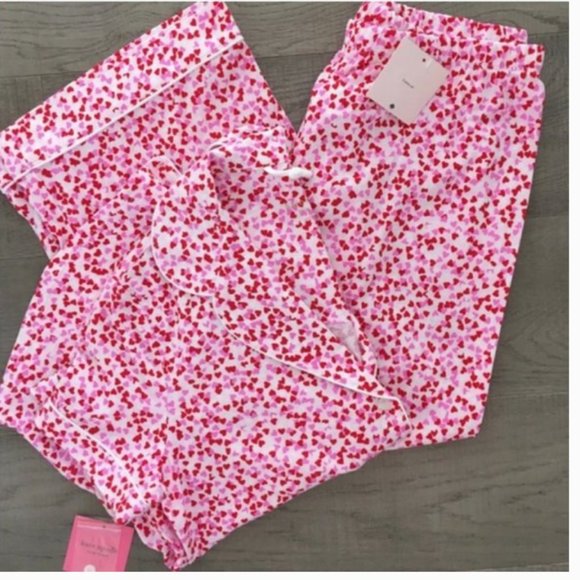 KATE SPADE VALENTINE'S DAY SALE! - Picture 10 of 12